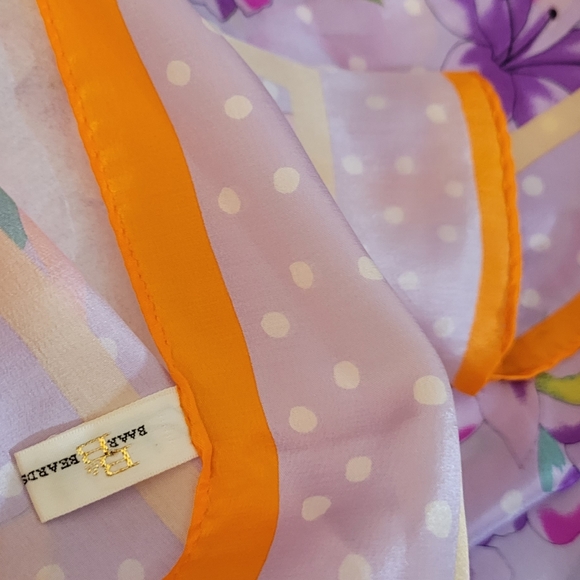 Gorgeous and rare Vintage Baar & Beard silk scarf 30 X 30 in square flawless - Picture 10 of 11